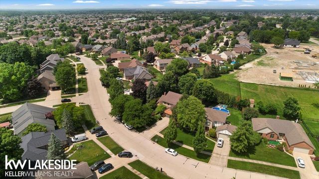 16965 Huntington Woods Drive, Macomb Twp, MI 48042
