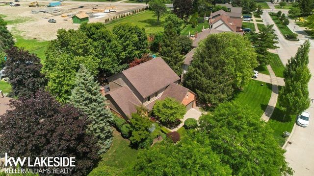 16965 Huntington Woods Drive, Macomb Twp, MI 48042