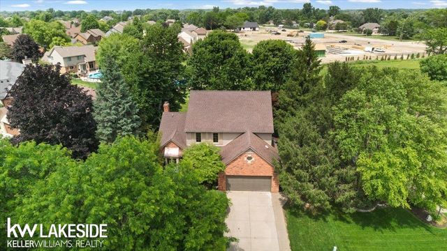 16965 Huntington Woods Drive, Macomb Twp, MI 48042