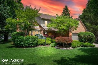 16965 Huntington Woods Drive, Macomb Twp, MI 48042