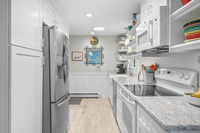 10 Polly Seabury Way, Eastham, MA 02642