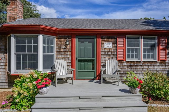 10 Polly Seabury Way, Eastham, MA 02642