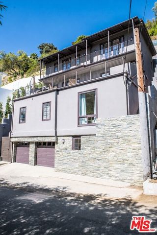 8655 Hillside Avenue, West Hollywood, CA 90069