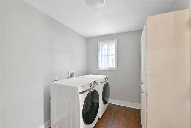 3427 Avenue L, Galveston, TX 77550
