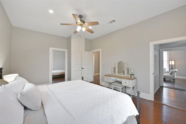 3427 Avenue L, Galveston, TX 77550