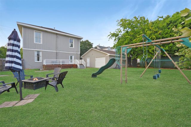 3427 Avenue L, Galveston, TX 77550