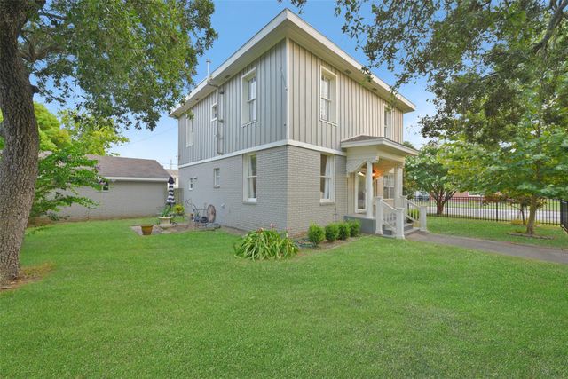 3427 Avenue L, Galveston, TX 77550