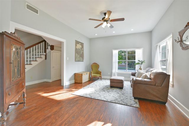 3427 Avenue L, Galveston, TX 77550