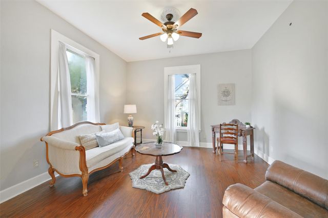 3427 Avenue L, Galveston, TX 77550
