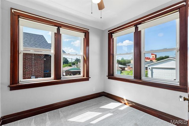 835 Catskill Drive, St Louis, MO 63125