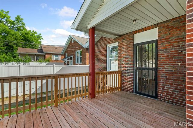835 Catskill Drive, St Louis, MO 63125