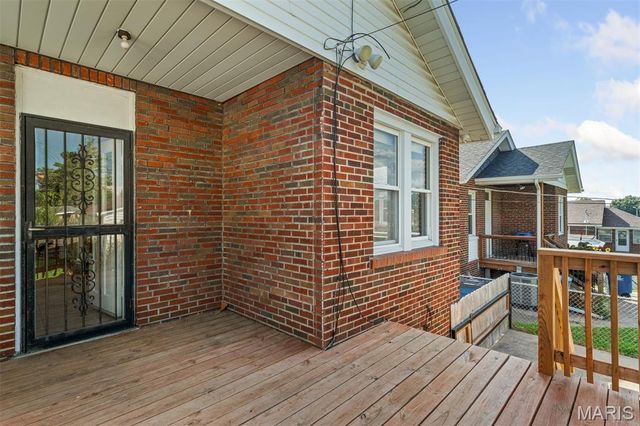 835 Catskill Drive, St Louis, MO 63125