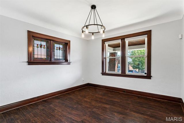 835 Catskill Drive, St Louis, MO 63125