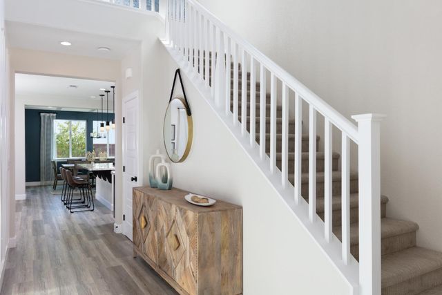 12708 Castaic Lake Way, Rancho Cordova, CA 95742