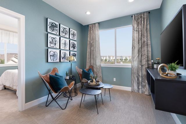 12708 Castaic Lake Way, Rancho Cordova, CA 95742