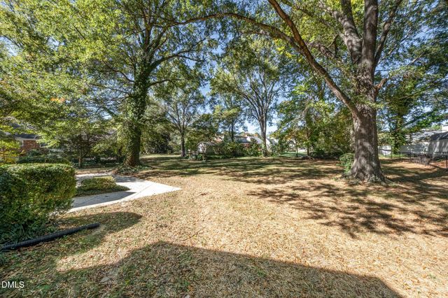 2055 Shirley Drive, Burlington, NC 27215