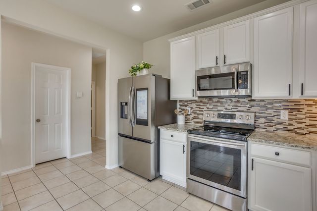 12517 Patnoe Drive, Fort Worth, TX 76028