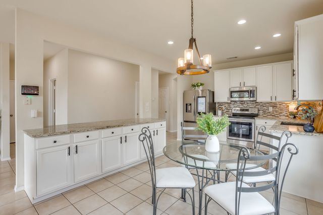 12517 Patnoe Drive, Fort Worth, TX 76028