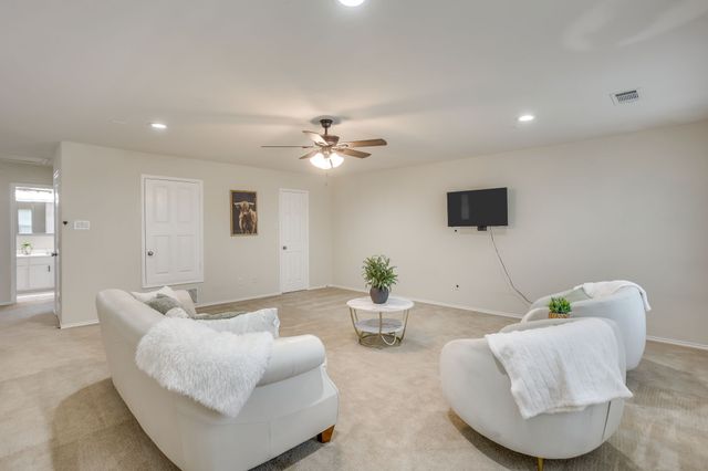 12517 Patnoe Drive, Fort Worth, TX 76028