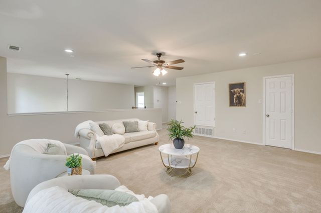 12517 Patnoe Drive, Fort Worth, TX 76028