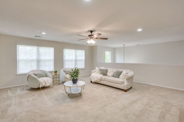 12517 Patnoe Drive, Fort Worth, TX 76028