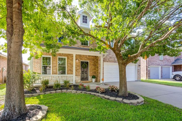 12517 Patnoe Drive, Fort Worth, TX 76028