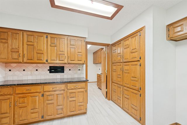 3 Oak Village Court, Trophy Club, TX 76262