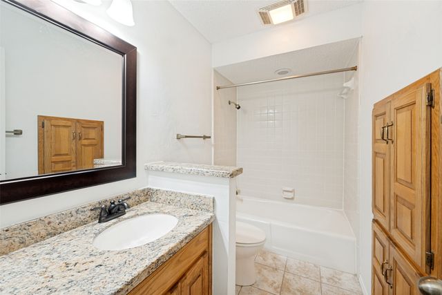 3 Oak Village Court, Trophy Club, TX 76262