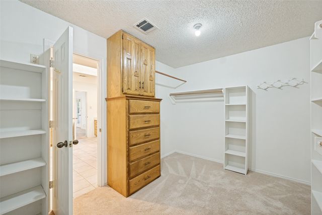 3 Oak Village Court, Trophy Club, TX 76262