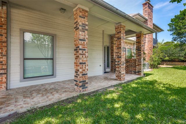 3 Oak Village Court, Trophy Club, TX 76262