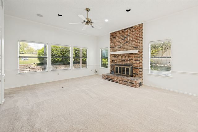 3 Oak Village Court, Trophy Club, TX 76262