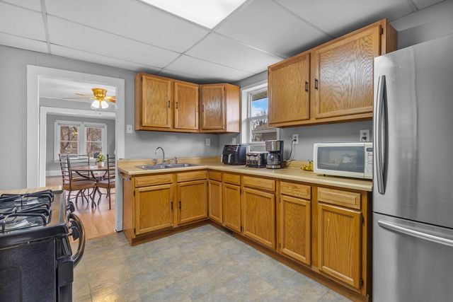 2225 MT VERNON STREET, Oshkosh, WI 54901