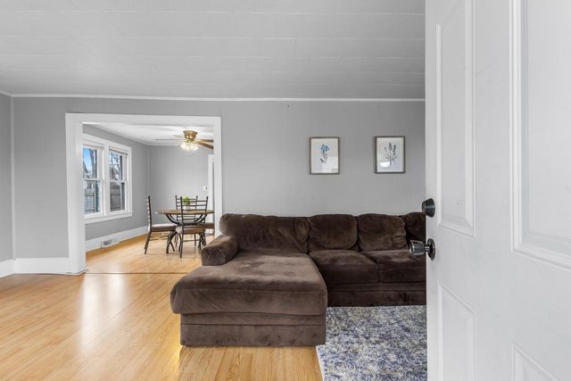 2225 MT VERNON STREET, Oshkosh, WI 54901