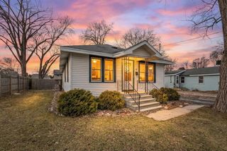 2225 MT VERNON STREET, Oshkosh, WI 54901