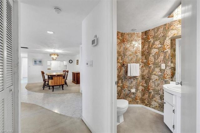 848 Collier CT 304, Marco Island, FL 34145