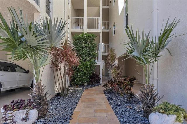 848 Collier CT 304, Marco Island, FL 34145