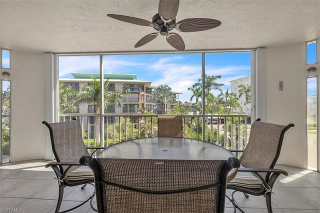 848 Collier CT 304, Marco Island, FL 34145
