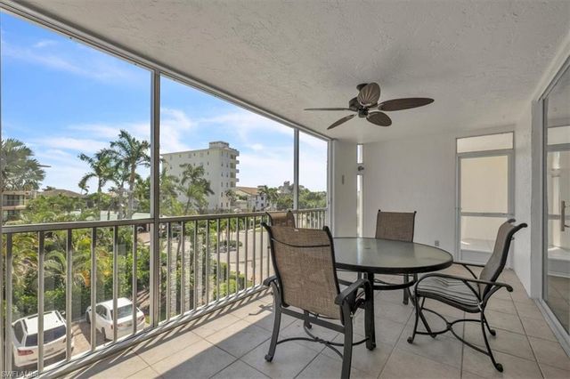 848 Collier CT 304, Marco Island, FL 34145