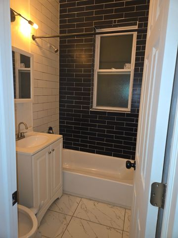 6229 S Bishop Street 1, Chicago, IL 60636