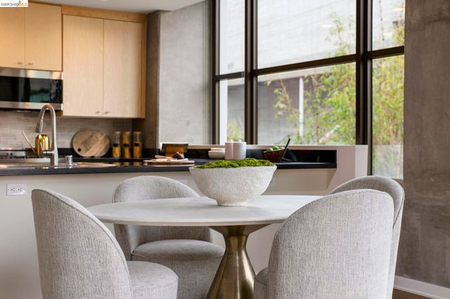 311 2nd St 311, Oakland, CA 94607