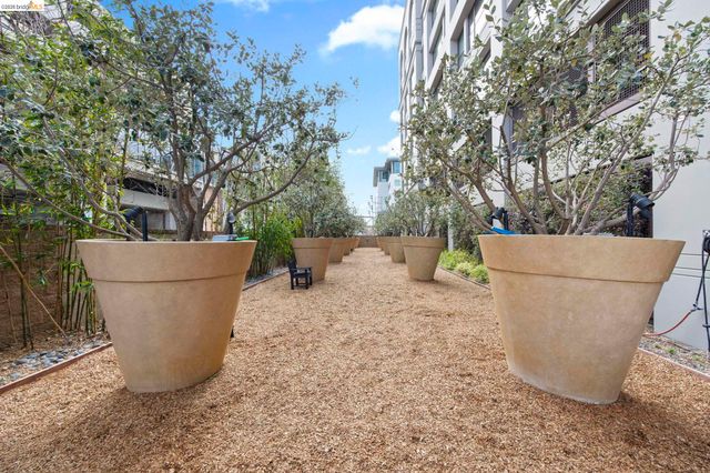 311 2nd St 311, Oakland, CA 94607