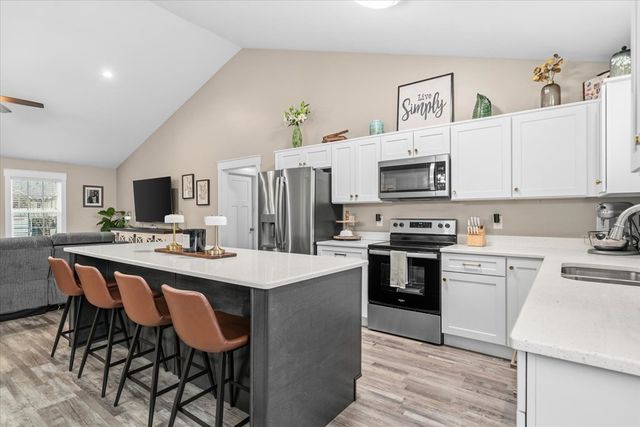 376 Amanda Way, Rocky Face, GA 30740