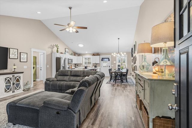 376 Amanda Way, Rocky Face, GA 30740