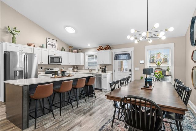 376 Amanda Way, Rocky Face, GA 30740