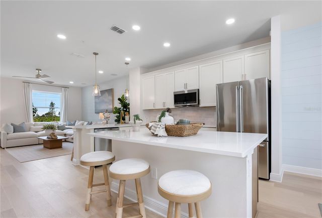 17972 BROADLEAF LOOP, Venice, FL 34293