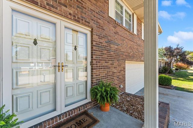 112 Toulon Court, Fairview Heights, IL 62208