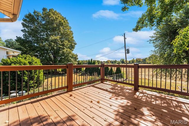 112 Toulon Court, Fairview Heights, IL 62208