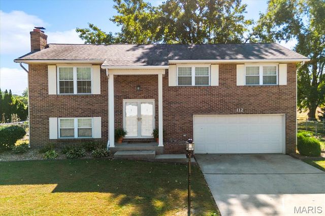 112 Toulon Court, Fairview Heights, IL 62208