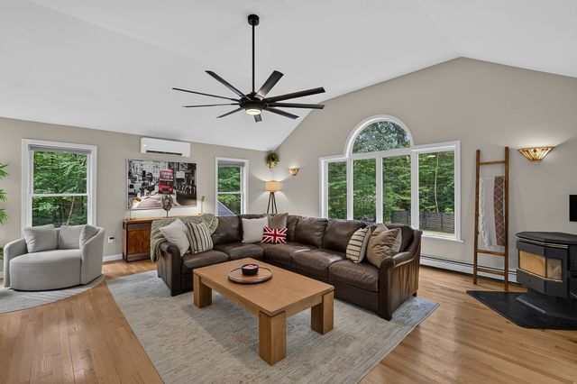 7 Mossman Rd, Westminster, MA 01473