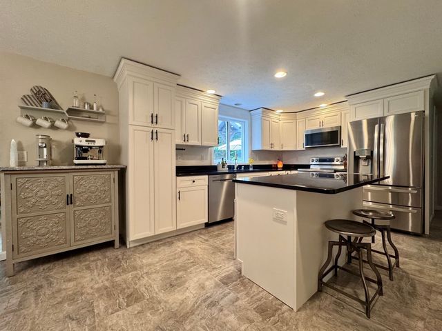 7 Mossman Rd, Westminster, MA 01473